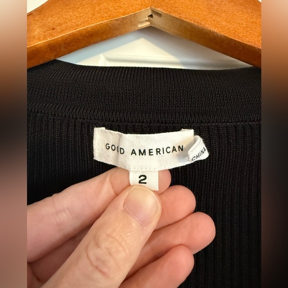 Good American Black Rib Knit Bodycon V-Neck Midi Dress - Picture 2 of 11